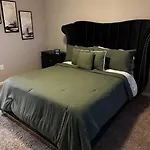 Extravagant 2 Br/2 Ba Apartment